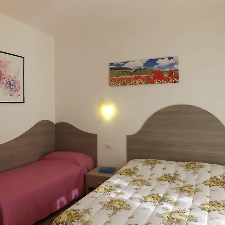 Il Pizzagiallo ماسا مارتانا