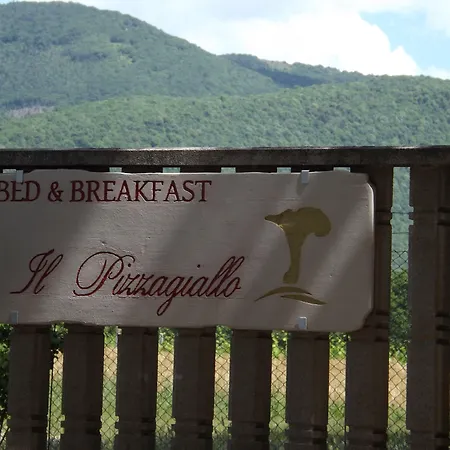 فندق مبيت وإفطار Il Pizzagiallo ماسا مارتانا