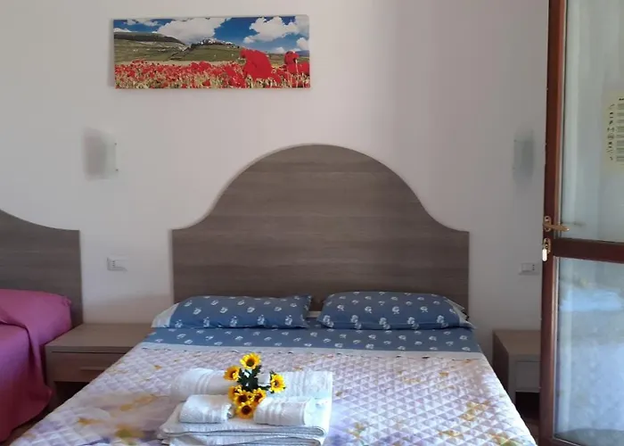 Il Pizzagiallo فندق مبيت وإفطار ماسا مارتانا