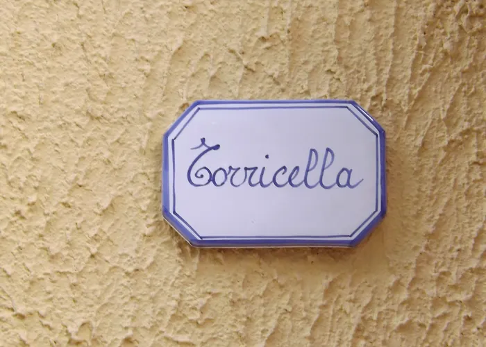 Il Pizzagiallo ماسا مارتانا